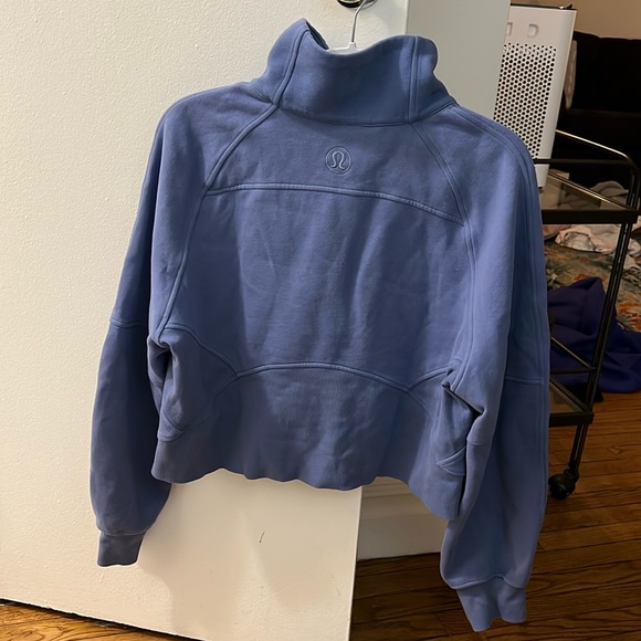 LIKE NEW! LULULEMON Scuba Oversized Funnel Neck 1/2 Zip in M/L in waterdrop - Picture 4 of 4